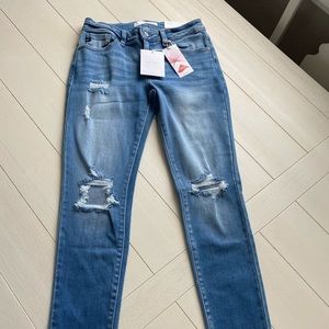 New VICI mid-rise distressed denim jean